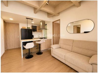 Apartamento de 2 alcobas en venta en Loma Del Escobero, Envigado, 76 m² · foto 3 de 8