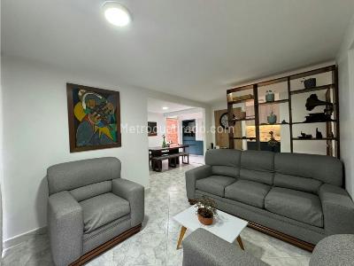 Apartamento de 3 alcobas en venta en La Frontera, Medellín, 98 m² · foto 3 de 10