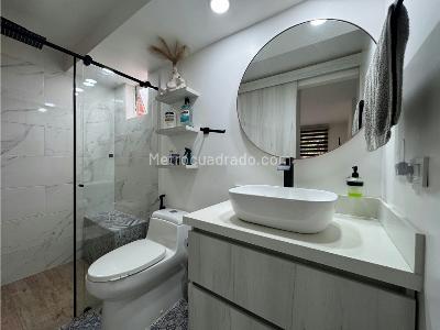 Apartamento de 3 alcobas en venta en La Frontera, Medellín, 98 m² · foto 9 de 10