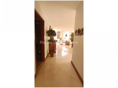 Casa de 5 alcobas en venta en El Vergel, Envigado, 656 m² · foto 12 de 20