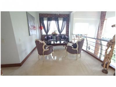 Casa de 5 alcobas en venta en El Vergel, Envigado, 656 m² · foto 14 de 20