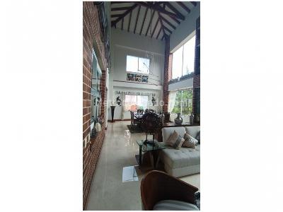 Casa de 5 alcobas en venta en El Vergel, Envigado, 656 m² · foto 19 de 20