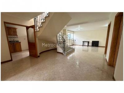 Apartamento de 3 alcobas en venta en El Velodromo, Medellín, 195 m² · foto 12 de 20