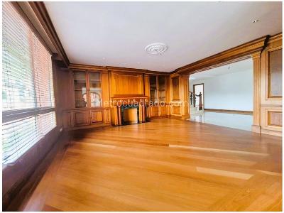Apartamento de 4 alcobas en venta en La Tomatera, Medellín, 655 m² · foto 5 de 16