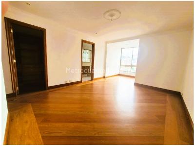 Apartamento de 4 alcobas en venta en La Tomatera, Medellín, 655 m² · foto 9 de 16