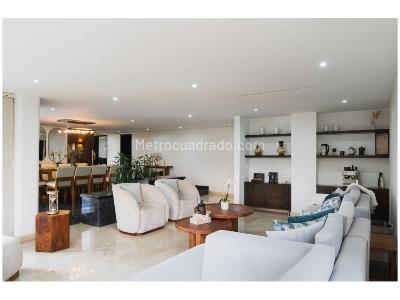 Apartamento de 4 alcobas en venta en Los Balsos, Medellín, 360 m² · foto 1 de 20