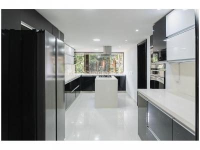 Apartamento de 4 alcobas en venta en Los Balsos, Medellín, 360 m² · foto 9 de 20