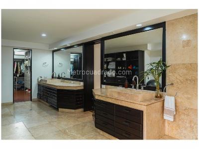 Apartamento de 4 alcobas en venta en Los Balsos, Medellín, 360 m² · foto 17 de 20