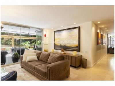 Apartamento de 2 alcobas en venta en Los Parra, Medellín, 255 m² · foto 2 de 20