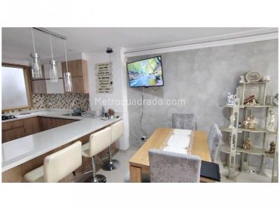 Apartamento de 4 alcobas en venta en Laureles, Medellín, 152 m² · foto 3 de 17