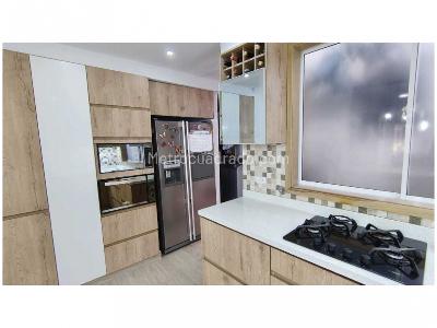 Apartamento de 4 alcobas en venta en Laureles, Medellín, 152 m² · foto 5 de 17