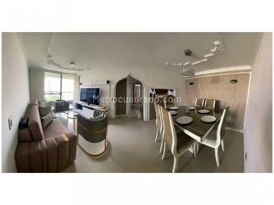Apartamento de 3 alcobas en venta en Loma De Los Bernal, Medellín, 99 m² · foto 2 de 20