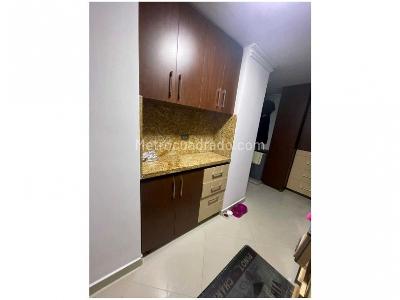 Apartamento de 3 alcobas en venta en Loma De Los Bernal, Medellín, 99 m² · foto 18 de 20