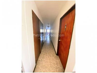Apartamento de 3 alcobas en venta en Manila, Medellín, 128 m² · foto 3 de 19