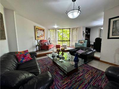 Apartamento de 3 alcobas en venta en Tv Inferior, Medellín, 157 m² · foto 2 de 15