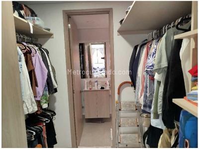 Apartamento de 3 alcobas en venta en Laureles, Medellín, 193 m² · foto 6 de 19