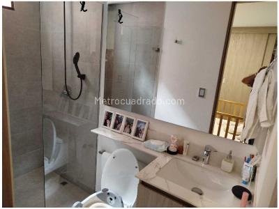 Apartamento de 3 alcobas en venta en Laureles, Medellín, 193 m² · foto 13 de 19