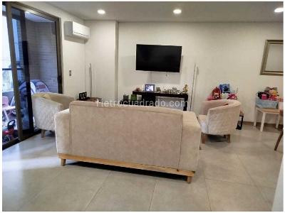 Apartamento de 3 alcobas en venta en Laureles, Medellín, 193 m² · foto 15 de 19