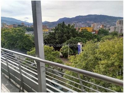 Apartamento de 2 alcobas en venta en Laureles, Medellín, 99 m² · foto 2 de 20