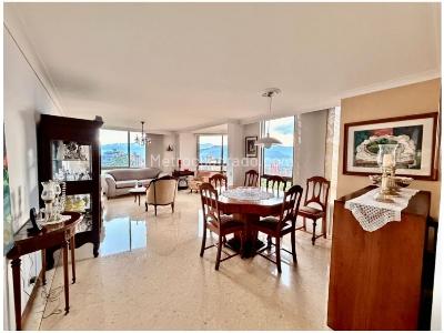 Apartamento de 3 alcobas en venta en El Tesoro, Medellín, 139 m² · foto 1 de 20