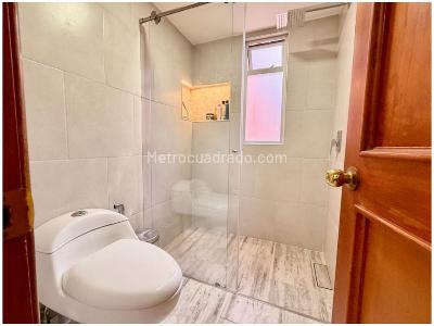 Apartamento de 3 alcobas en venta en El Tesoro, Medellín, 139 m² · foto 12 de 20