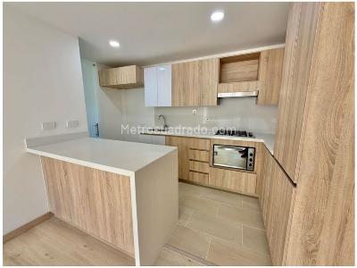 Apartamento de 3 alcobas en venta en Camino Verde, Envigado, 87 m² · foto 3 de 11