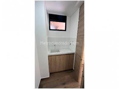 Apartamento de 3 alcobas en venta en Loma Del Escobero, Envigado, 110 m² · foto 2 de 17