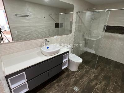 Apartamento de 3 alcobas en venta en Patio Bonito, Medellín, 242 m² · foto 6 de 10