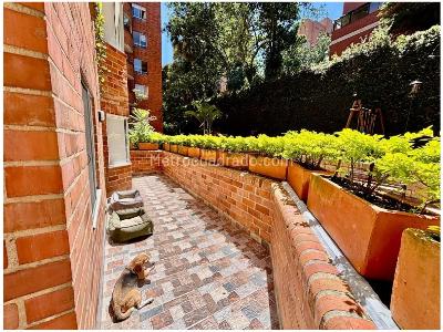 Apartamento de 2 alcobas en venta en Castropol, Medellín, 150 m² · foto 6 de 17