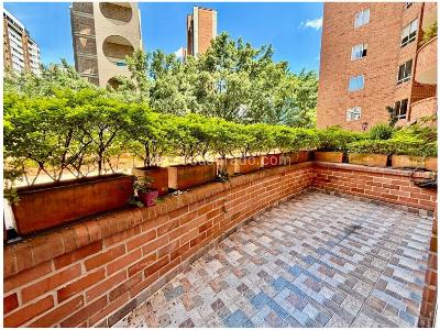 Apartamento de 2 alcobas en venta en Castropol, Medellín, 150 m² · foto 7 de 17