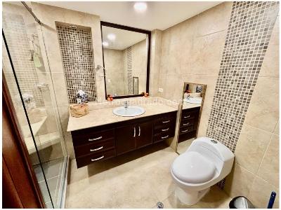Apartamento de 2 alcobas en venta en Castropol, Medellín, 150 m² · foto 13 de 17