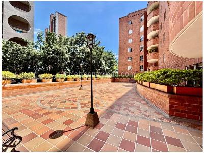Apartamento de 2 alcobas en venta en Castropol, Medellín, 150 m² · foto 15 de 17