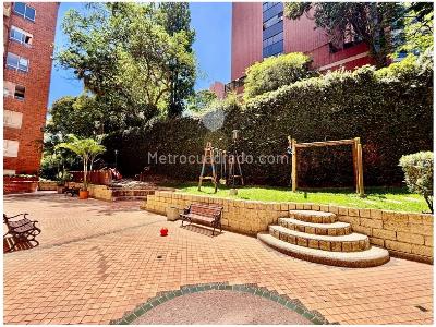 Apartamento de 2 alcobas en venta en Castropol, Medellín, 150 m² · foto 16 de 17