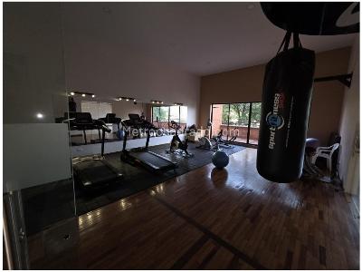 Apartamento de 4 alcobas en venta en El Poblado, Medellín, 350 m² · foto 19 de 20