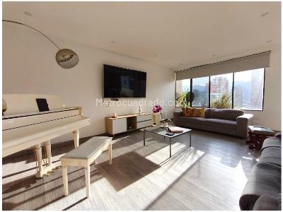 Apartamento de 4 alcobas en venta en Milla De Oro, Medellín, 268 m² · foto 2 de 20