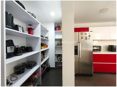 Apartamento de 4 alcobas en venta en Milla De Oro, Medellín, 268 m² · foto 10 de 20