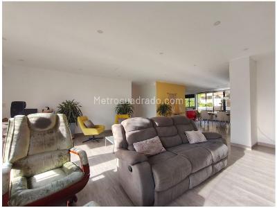 Apartamento de 4 alcobas en venta en Milla De Oro, Medellín, 268 m² · foto 15 de 20
