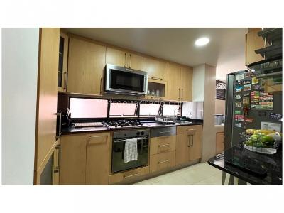 Apartamento de 4 alcobas en venta en Milla De Oro, Medellín, 213 m² · foto 7 de 20