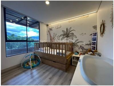 Apartamento de 2 alcobas en venta en Loma De Las Brujas, Envigado, 116 m² · foto 15 de 18