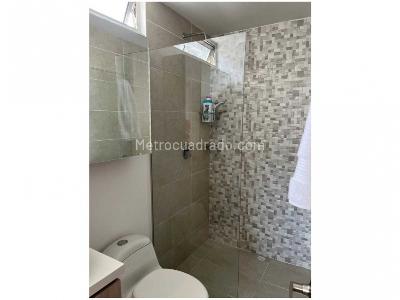 Apartamento de 3 alcobas en venta en Los Colores, Medellín, 92 m² · foto 17 de 18