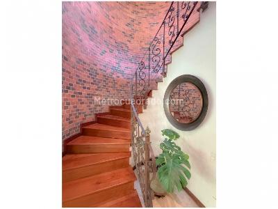 Casa de 3 alcobas en venta en Altos Del Poblado, Medellín, 218 m² · foto 9 de 18