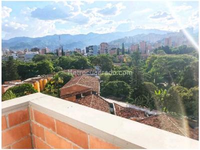 Apartamento de 3 alcobas en venta en Los Colores, Medellín, 82 m² · foto 2 de 17