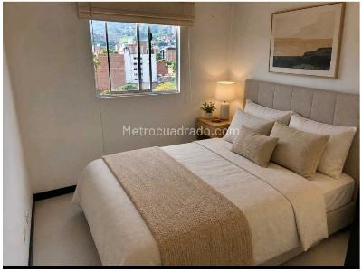 Apartamento de 3 alcobas en venta en Los Colores, Medellín, 82 m² · foto 9 de 17