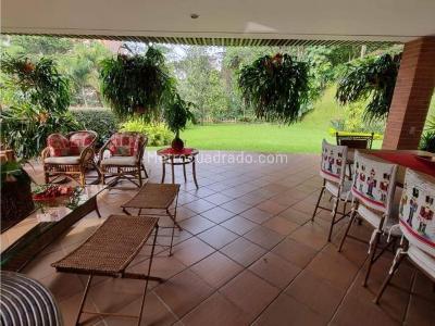 Casa de 4 alcobas en venta en La Calera, Medellín, 293 m² · foto 11 de 15