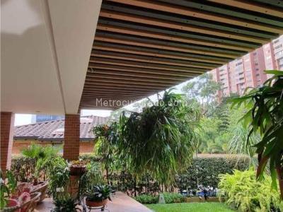 Casa de 4 alcobas en venta en La Calera, Medellín, 293 m² · foto 2 de 15