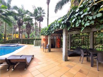 Apartamento de 3 alcobas en venta en La Calera, Medellín, 235 m² · foto 15 de 17