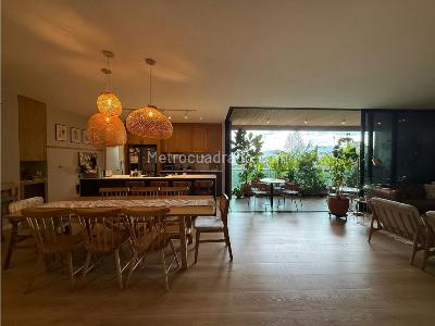 Apartamento de 3 alcobas en venta en El Poblado, Medellín, 181 m² · foto 2 de 15