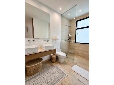 Apartamento de 3 alcobas en venta en El Poblado, Medellín, 181 m² · foto 12 de 15