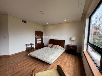 Apartamento de 4 alcobas en venta en Loma Del Campestre, Medellín, 340 m² · foto 11 de 15