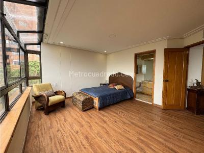 Apartamento de 4 alcobas en venta en Loma Del Campestre, Medellín, 340 m² · foto 12 de 15